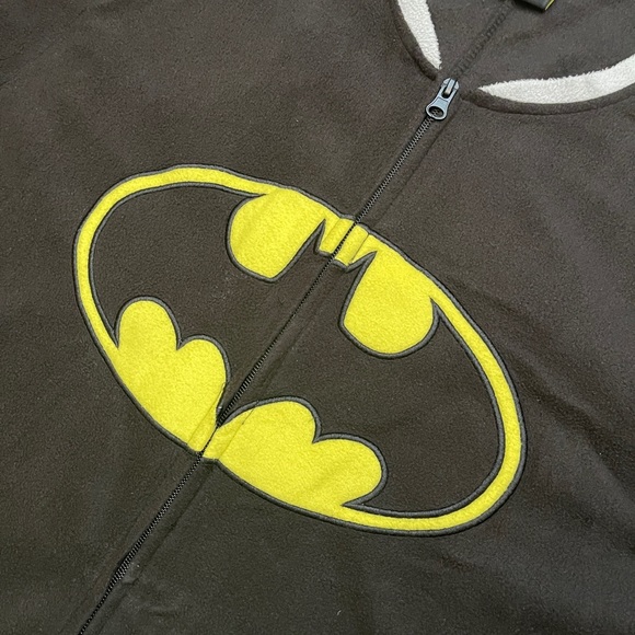 DC Comics Batman Onesie - Picture 10 of 13